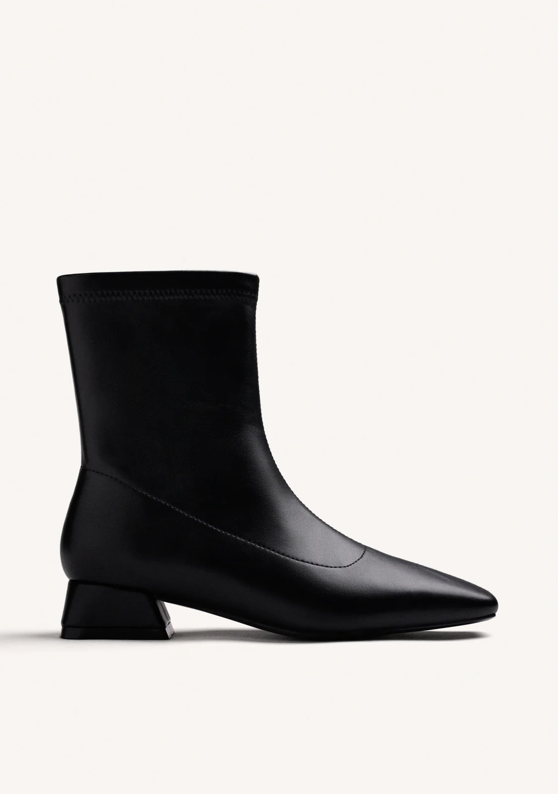 Siena Botins - Image 5