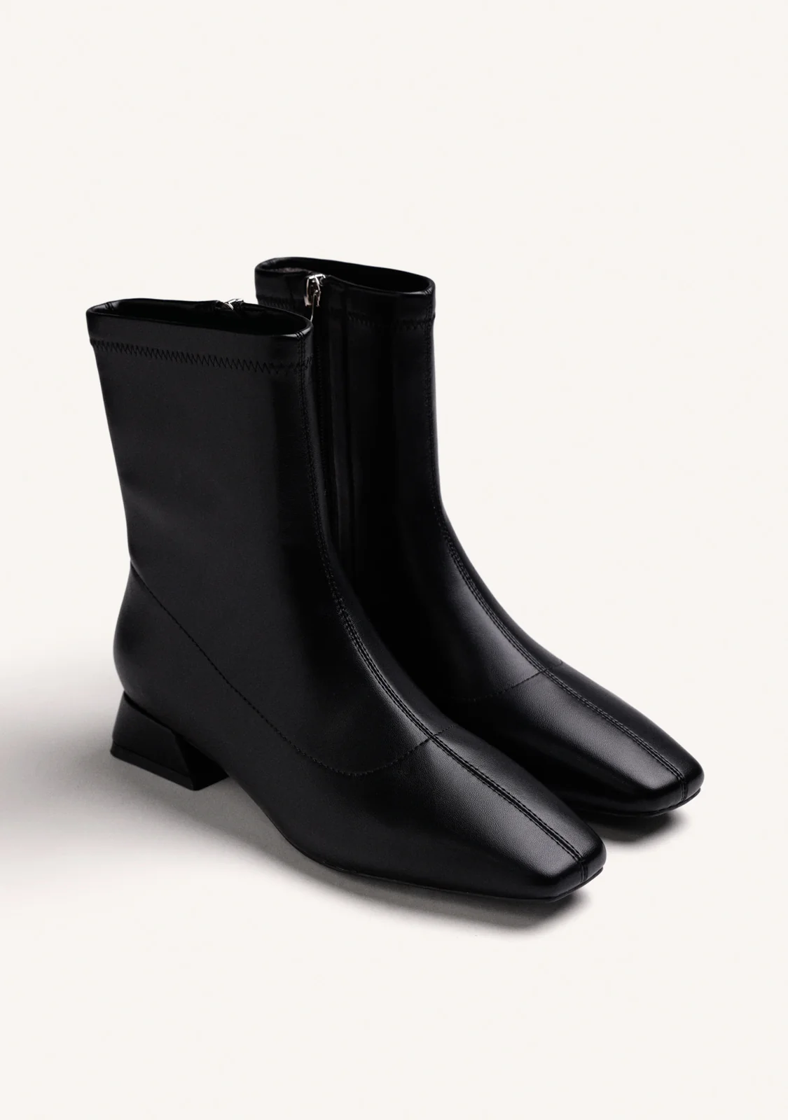 Siena Botins - Image 4