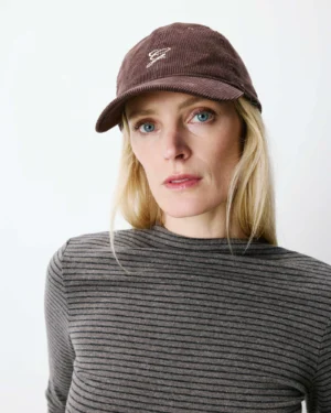 Alona Boné de Bombazine